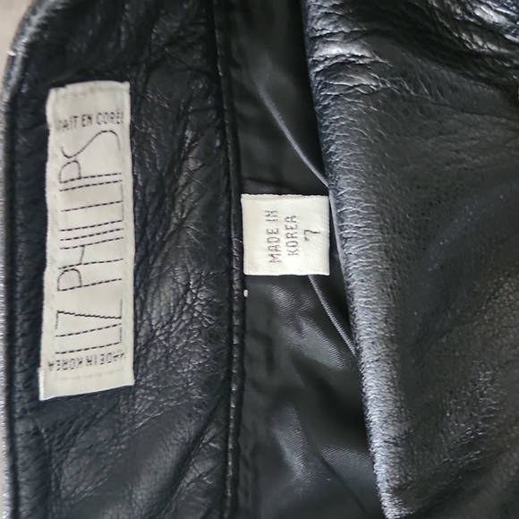 Leather mini skirt - Picture 2 of 2